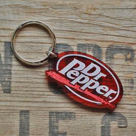 ドクターペッパー（Dr Pepper）　オールドロゴ クリアキーリング