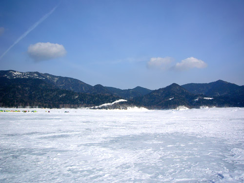 冬の糠平湖