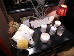 L’Artisan Parfumeur（ラルチザン パフューム）のボディオイルやバスミルク