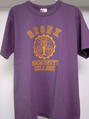 Denime（ドゥニーム）の「BRONX」プリントのスーパーヘビーTシャツ