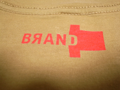 BRANDの「JESUS SAVES PAWN＆LOAN」プリントTシャツのバックプリント