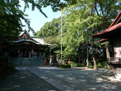 多摩川浅間神社（たまがわせんげんじんじゃ）の境内