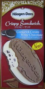 クリスピーサンドクッキー＆クリームホワイトチョコレート