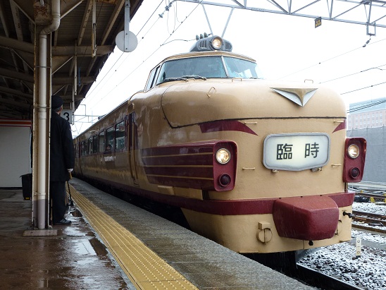 489系団体列車敦賀にて