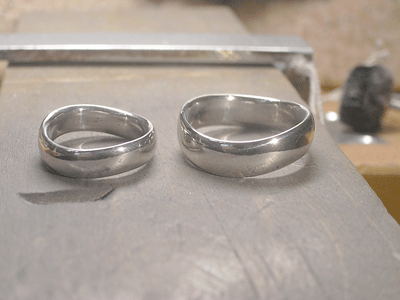 結婚指輪　インフィニティ　幅広
