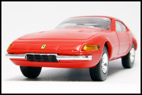 DyDo_KYOSHO_Ferrari_365_GTB_4_Daytona_Limited_Edition_2003_2.jpg