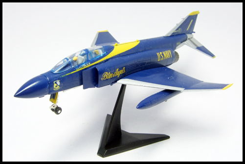 F-4J_US_NAVY_COLLECTION_ACROBAT_BLUEANGELS_16.jpg