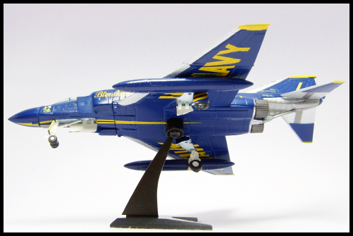 F-4J_US_NAVY_COLLECTION_ACROBAT_BLUEANGELS_2.jpg