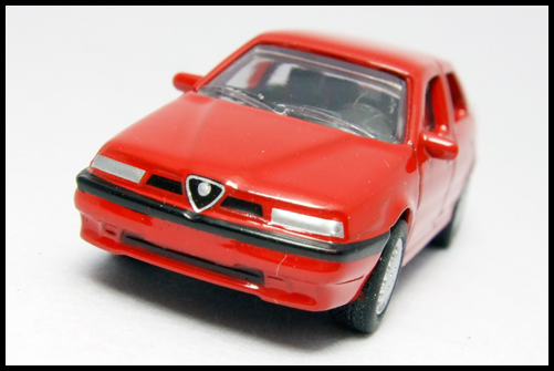 KYOSHO_Alfa_Romeo_Miniature_car_Collection2_155_Red_11.jpg