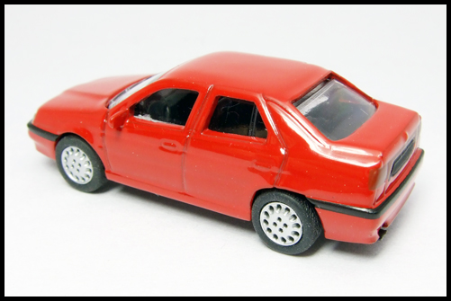 KYOSHO_Alfa_Romeo_Miniature_car_Collection2_155_Red_2.jpg