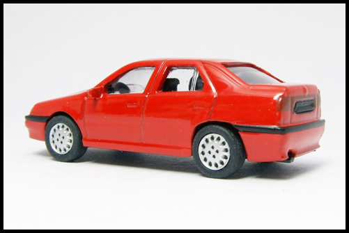 KYOSHO_Alfa_Romeo_Miniature_car_Collection2_155_Red_3.jpg