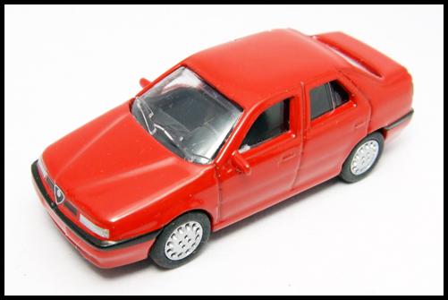 KYOSHO_Alfa_Romeo_Miniature_car_Collection2_155_Red_7.jpg