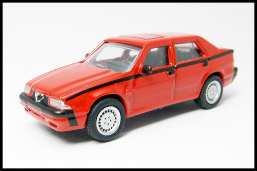 KYOSHO_Alfa_Romeo_Miniature_car_Collection2_75_Red_8.jpg
