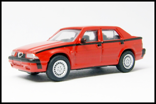 KYOSHO_Alfa_Romeo_Miniature_car_Collection2_75_Red_9.jpg