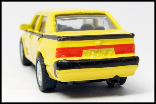 KYOSHO_Alfa_Romeo_Miniature_car_Collection2_75_Yellow_4.jpg