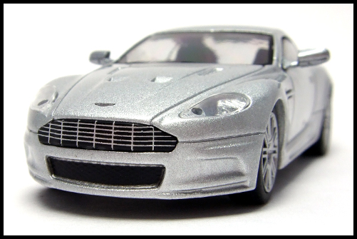 KYOSHO_BRITISH_SPORTS_CAR_COLLECTION_Aston_Martin_DBS_Coupe_Silver_10.jpg
