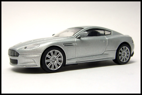 KYOSHO_BRITISH_SPORTS_CAR_COLLECTION_Aston_Martin_DBS_Coupe_Silver_9.jpg