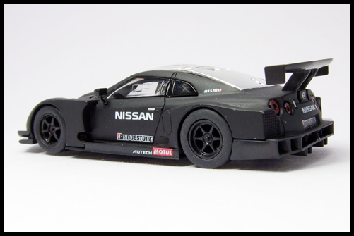 KYOSHO_GT-R_RACING_NISSAN_GT-R_SUPER_GT_2008_TEST_CAR_3.jpg