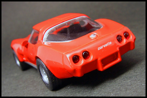 KYOSHO_USA_Sports_Car_Chevrolet_Corvette_Red_5.jpg