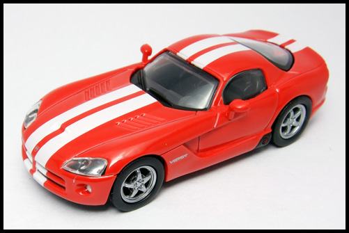 KYOSHO_USA_Sports_Car_Dodge_Viper_SRT10_Coupe_7.jpg