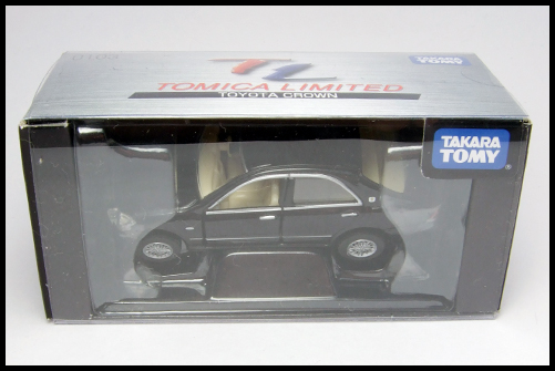 TOMICA_LIMITED_TOYOTA_CROWN_103_17.jpg