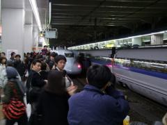 ０系の向かいには、今度開通する山陽・九州新幹線直通用の車両、そして隣には５００系の臨時“こだま”も入線してきました