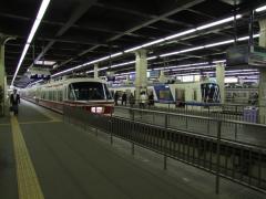 難波駅…関西私鉄のターミナルは立派です