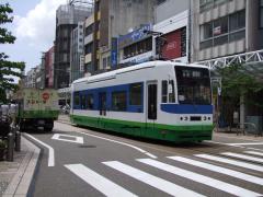福井鉄道の福井駅前はこんな感じです…車両は元名古屋鉄道の８００形