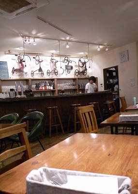 tricycle cafe 013