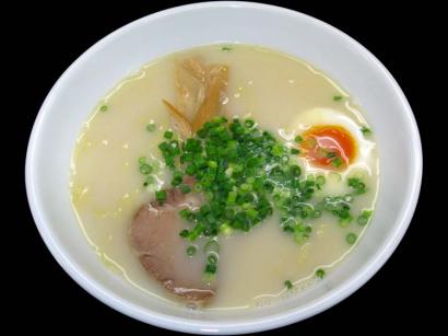 福岡県北九州市小倉北区「麺8-34」の鶏白湯塩ラーメン